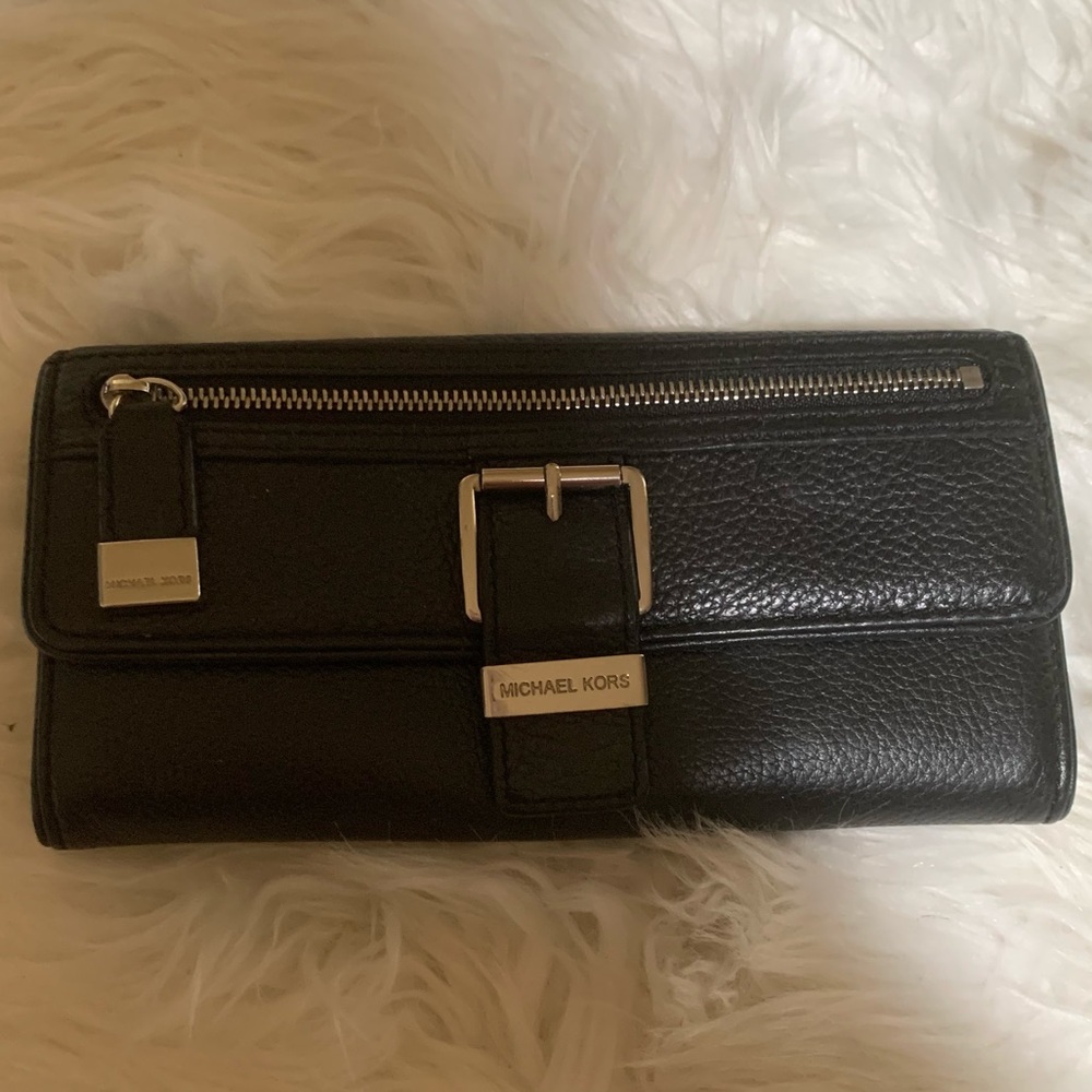 Michael Kors black leather wallet